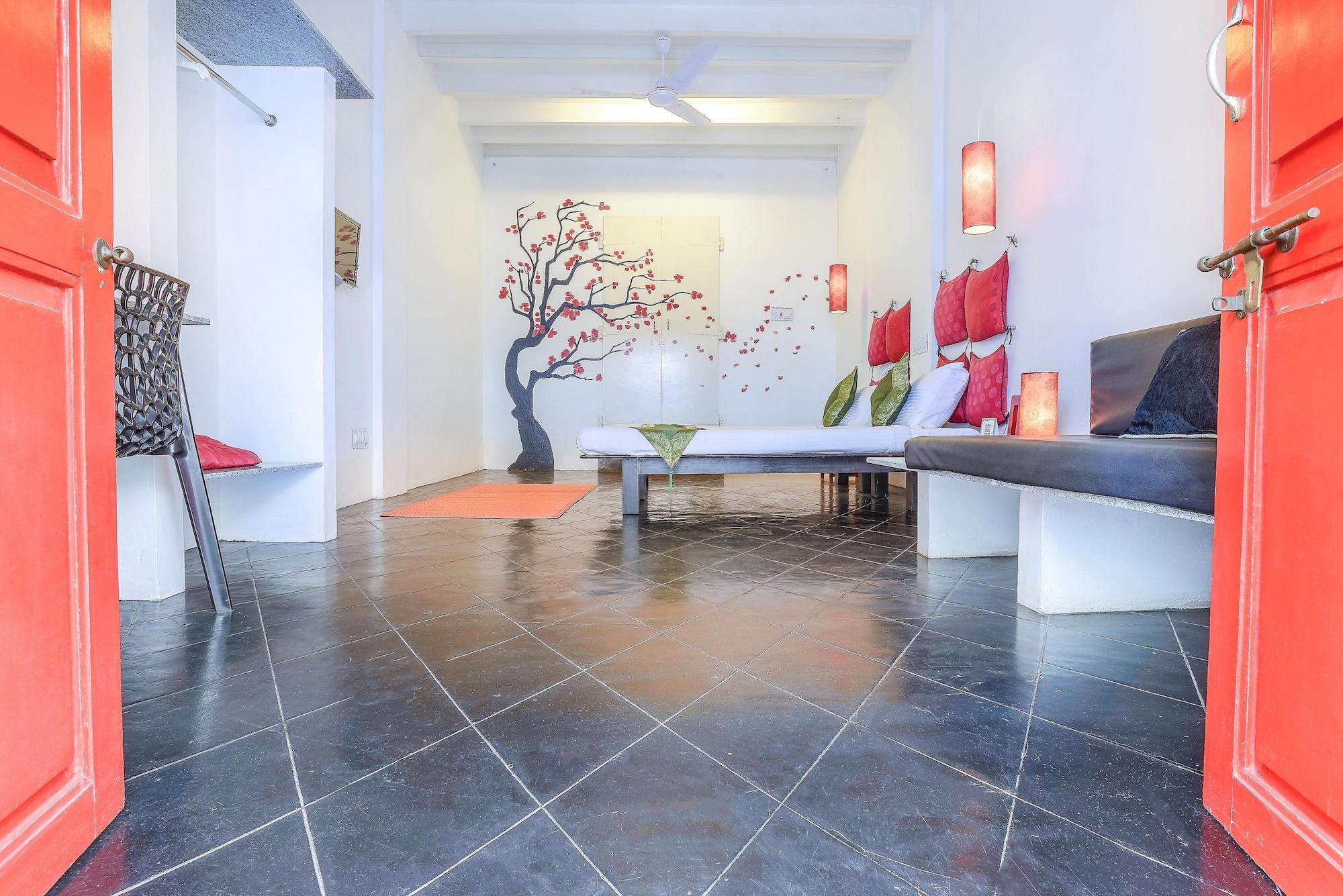 Itsy Hotels Red Lotus Heritage, Promenade Beach Pondicherry Bagian luar foto