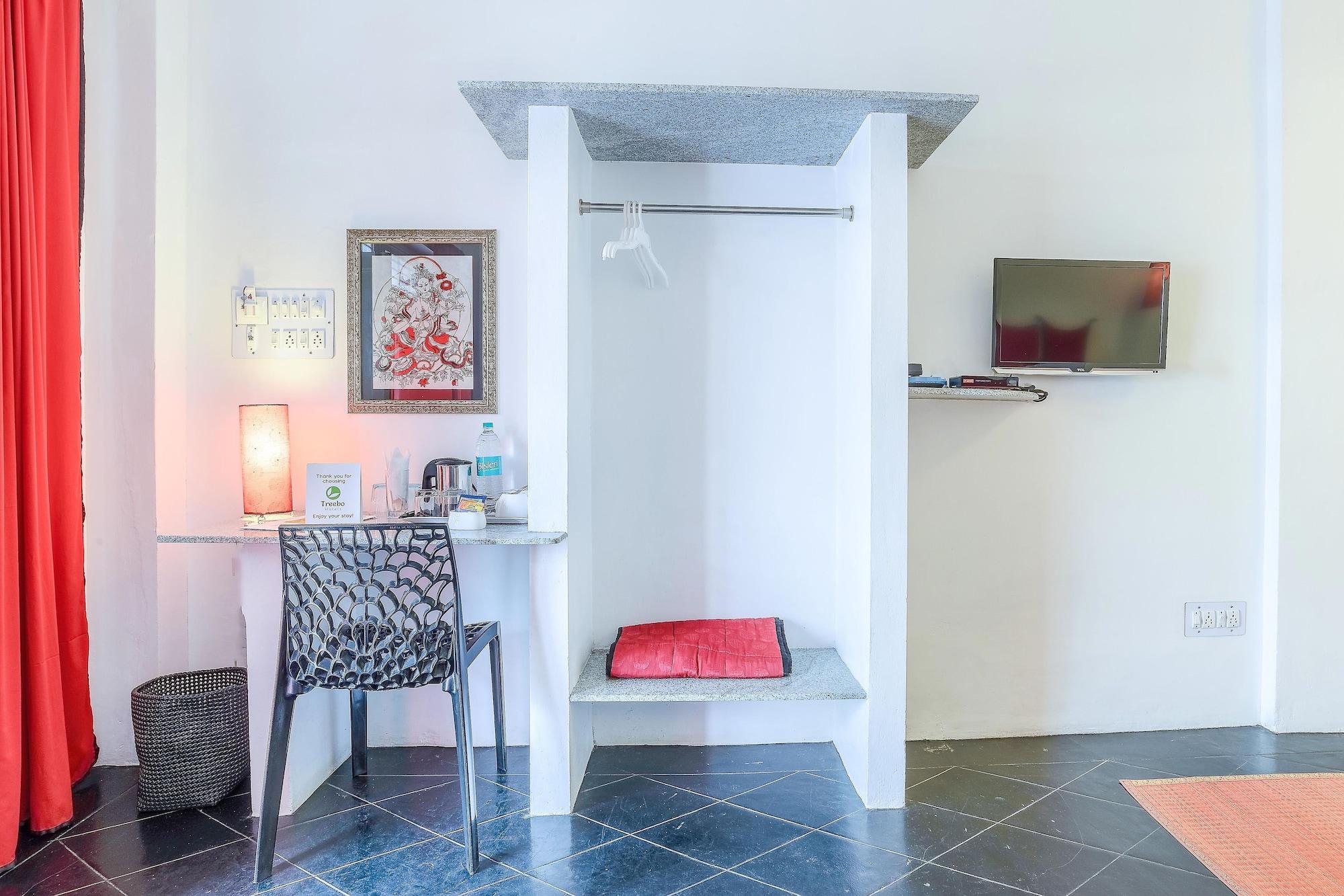 Itsy Hotels Red Lotus Heritage, Promenade Beach Pondicherry Bagian luar foto