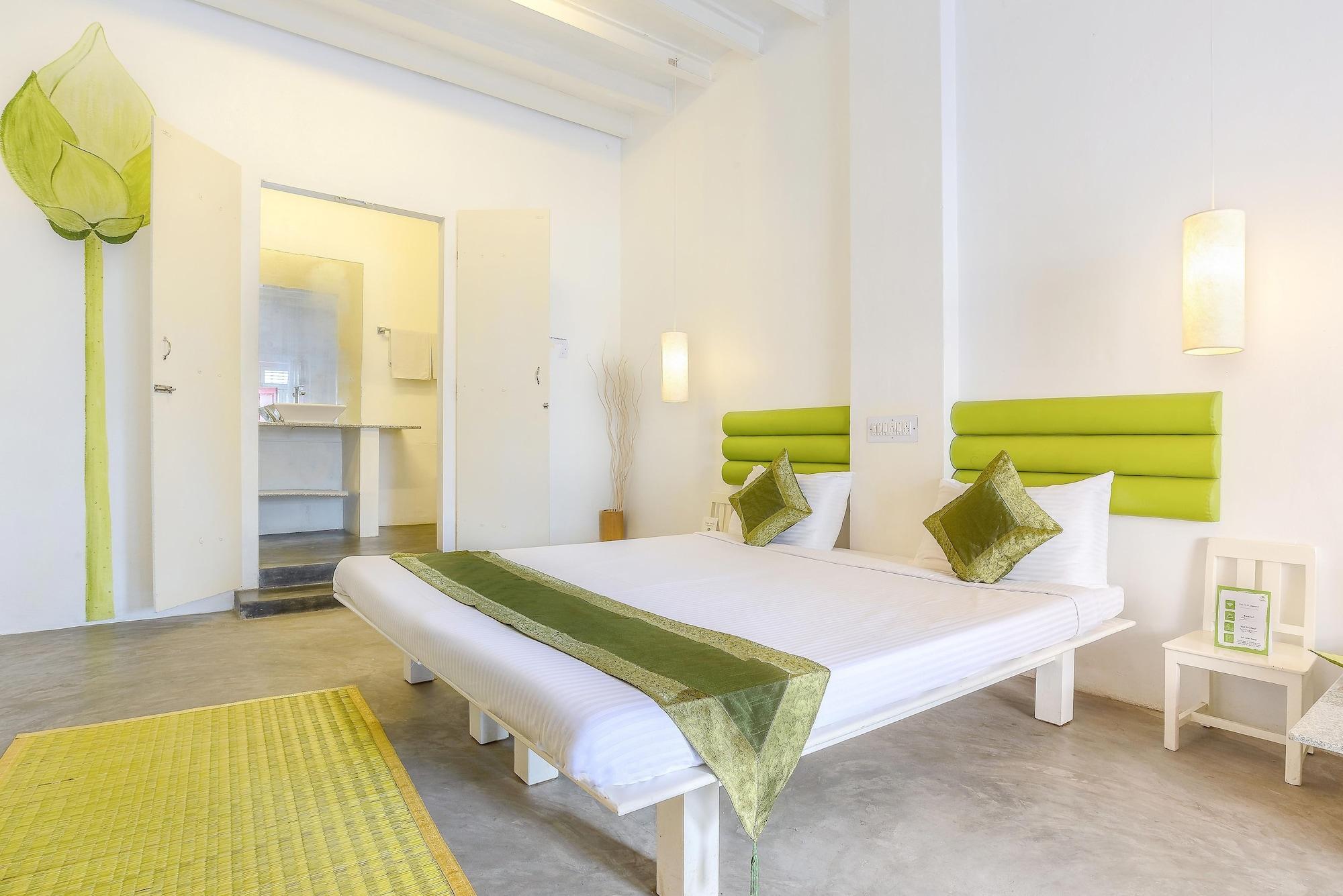 Itsy Hotels Red Lotus Heritage, Promenade Beach Pondicherry Bagian luar foto