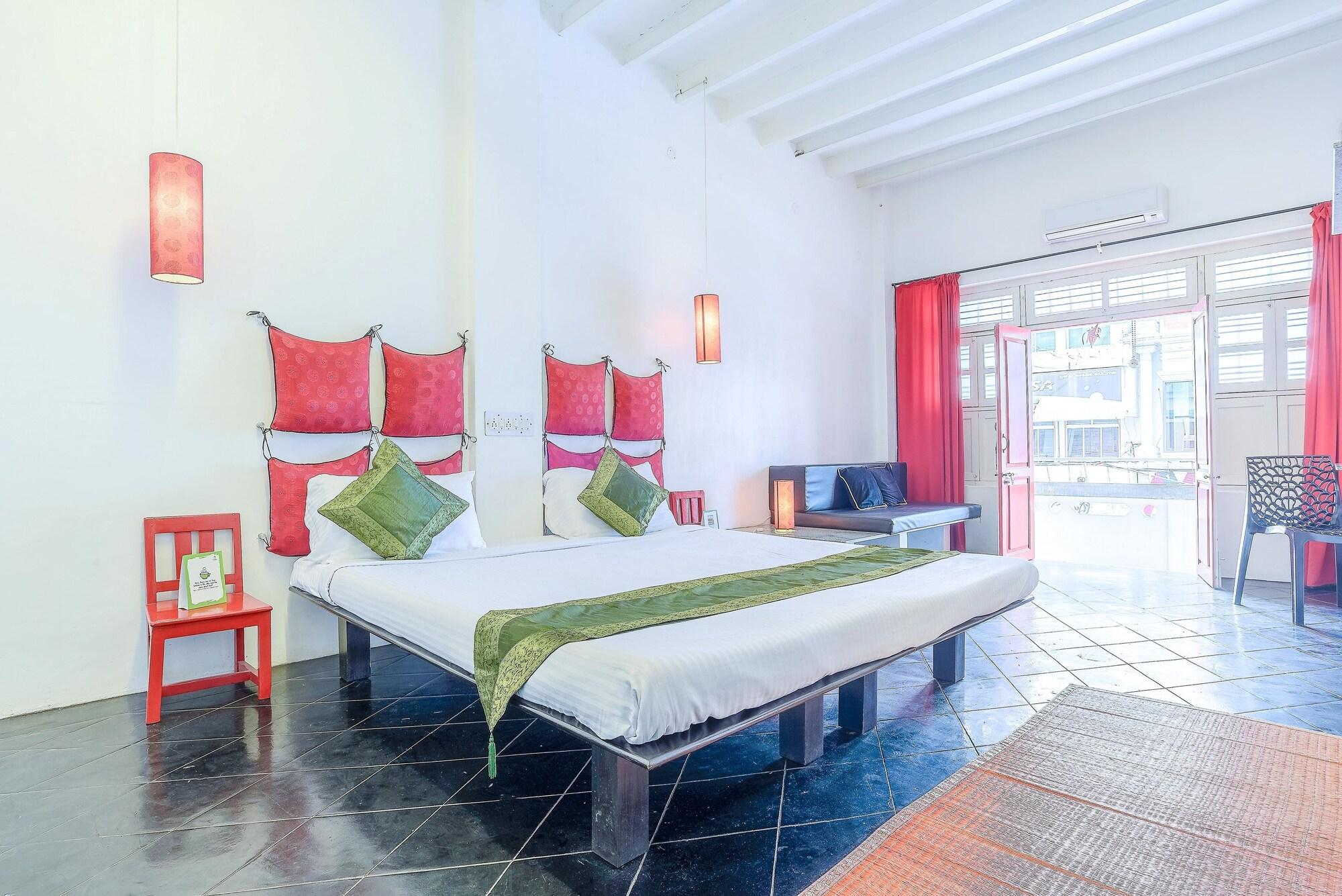 Itsy Hotels Red Lotus Heritage, Promenade Beach Pondicherry Bagian luar foto