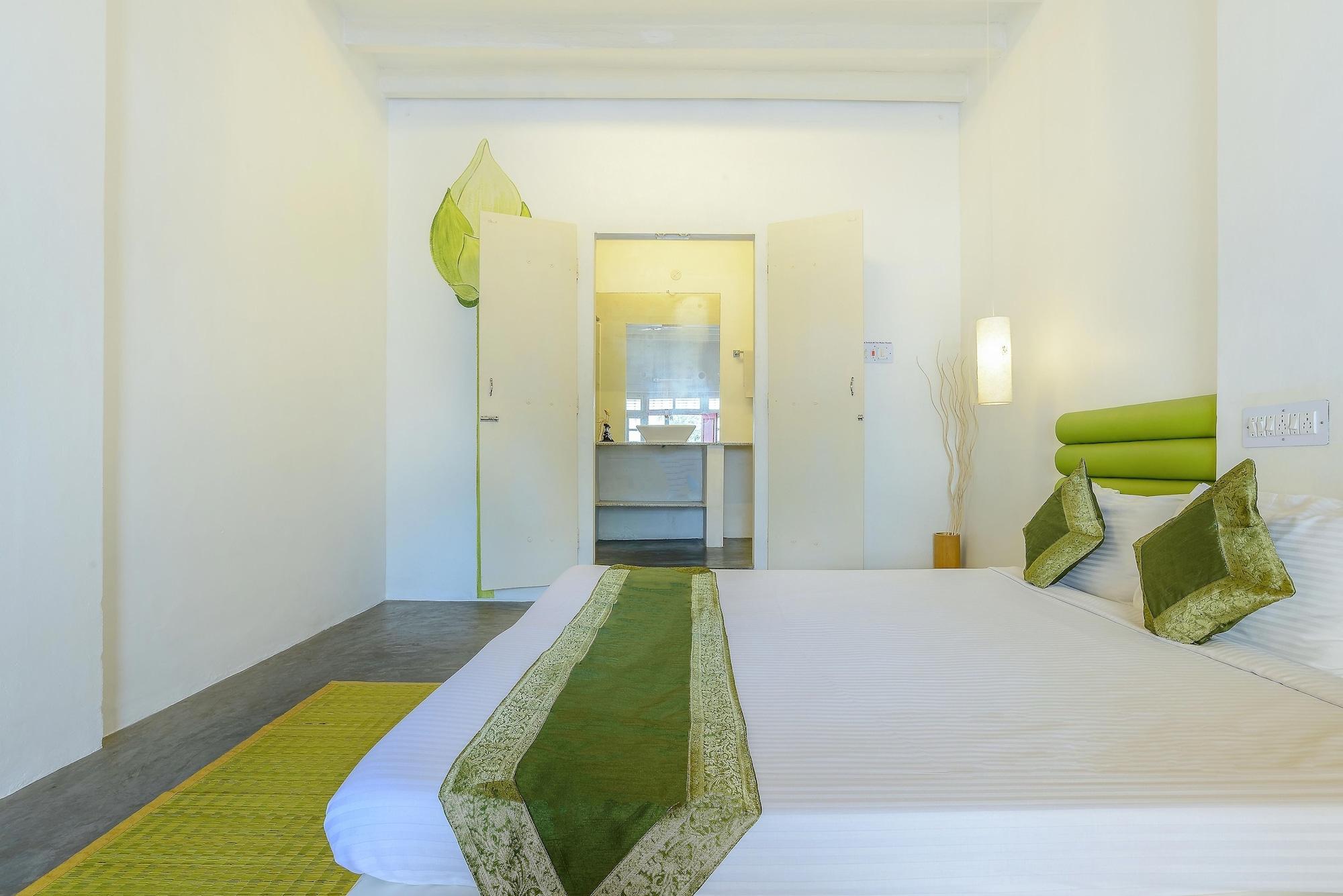 Itsy Hotels Red Lotus Heritage, Promenade Beach Pondicherry Bagian luar foto