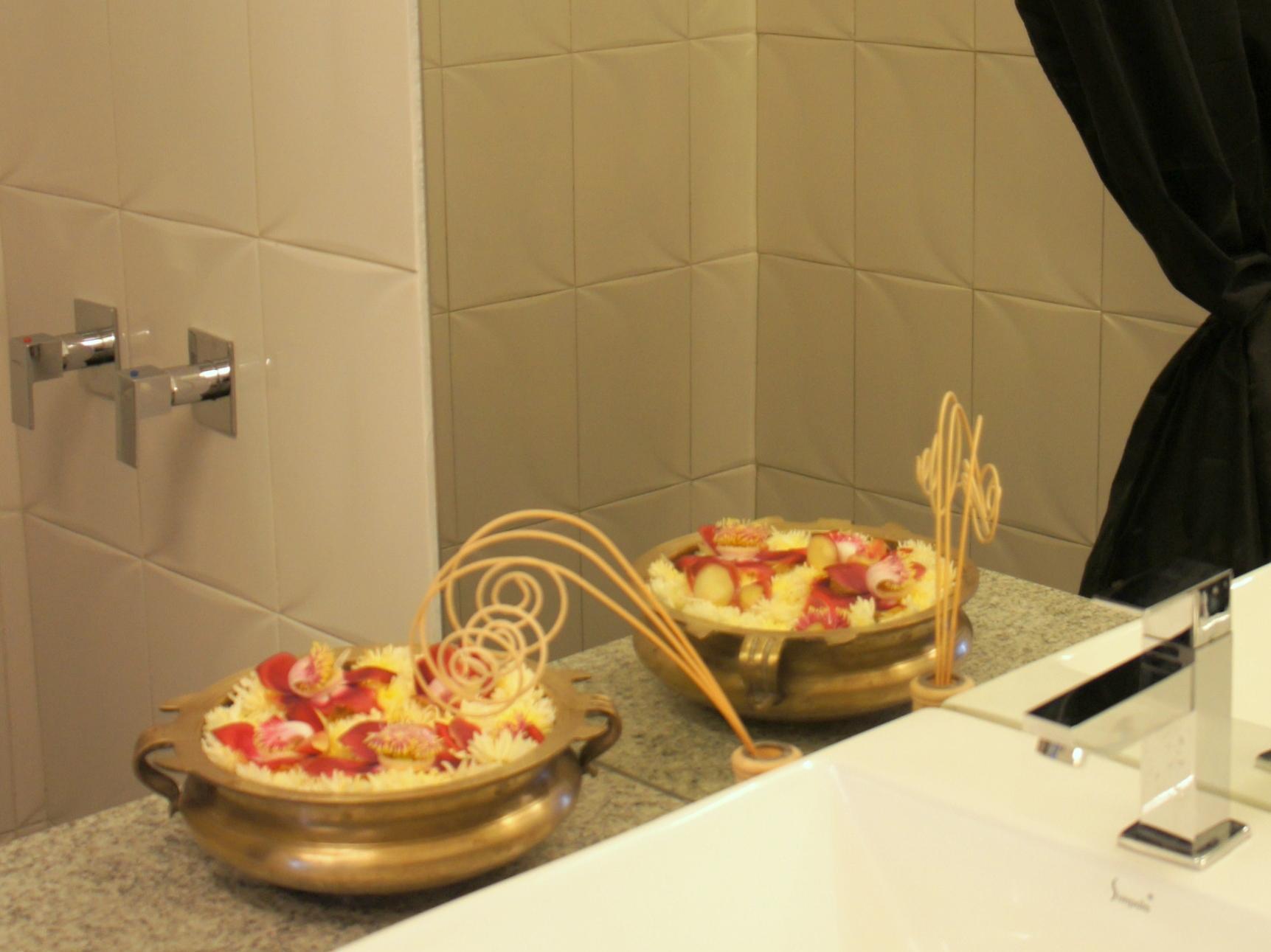 Itsy Hotels Red Lotus Heritage, Promenade Beach Pondicherry Bagian luar foto